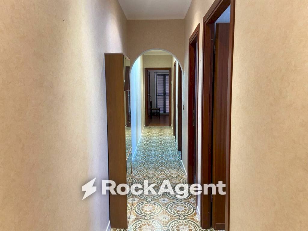 Corridoio - Trilocale via Nocera Inferiore, 63, Roma - foto 3