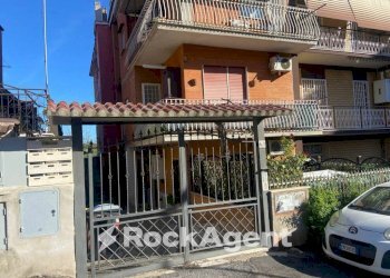 Facciata - Trilocale via Nocera Inferiore, 63, Roma - foto 24