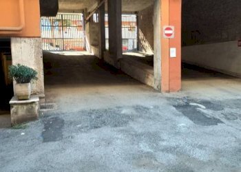 Interno palazzo - Box via Arduino Forgiarini, Roma (zona Lido di Ostia) - foto 2