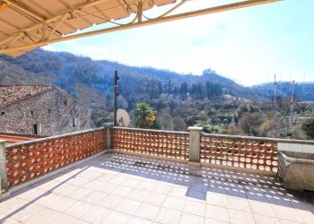 4473.jpg - Terratetto - Terracielo Piazza Vegliante Torri 2, Licciana Nardi - foto 3