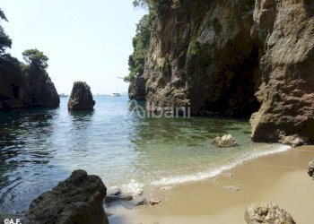 LE2034_INDIPENDENTE_VISTA_MARE_CON_SPIAGGIA (1).JP - Casa indipendente località cala, Lerici - foto 4