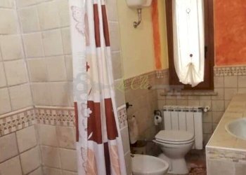 Bagno con doccia - Villa a Schiera Carbonia - foto 5