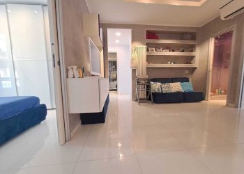 WhatsApp Image 2025-12-13 at 17.50.45.jpeg - Quadrilocale via bogliolo  7, Alassio - foto 5