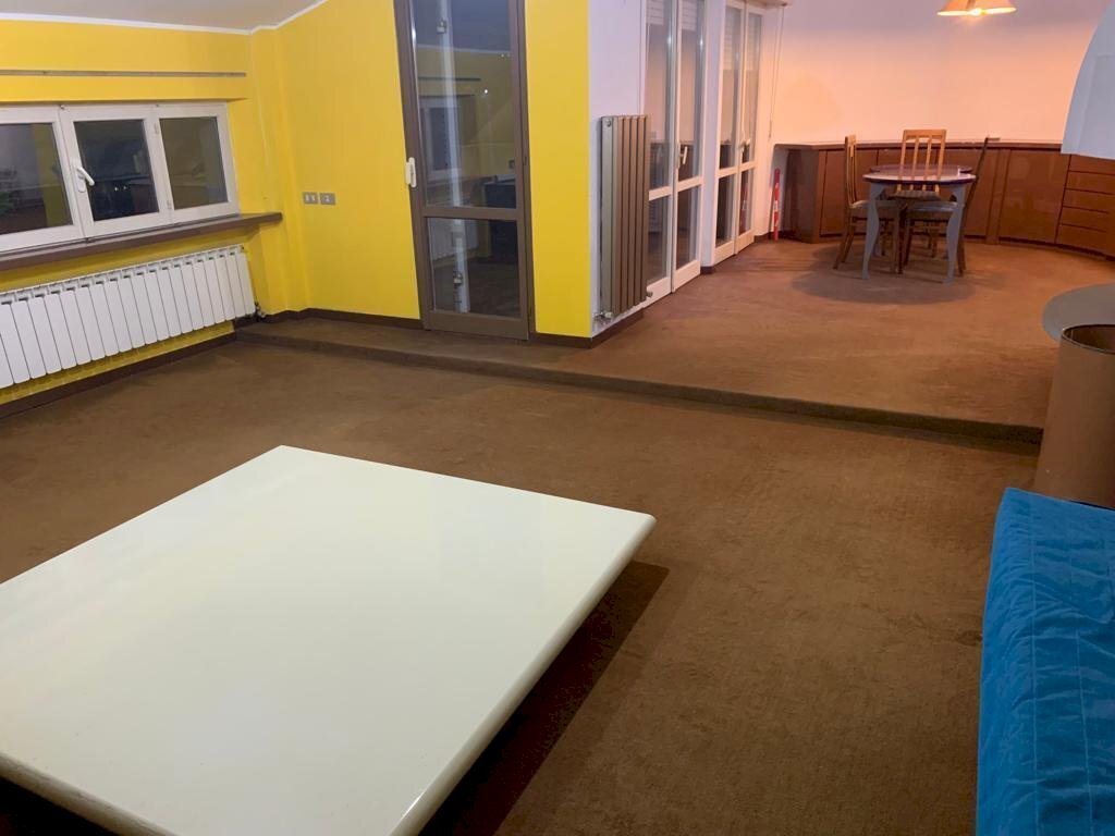 soggiorno - Appartamento Trecastelli - foto 1