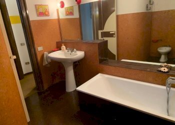 bagno principale - Appartamento Trecastelli - foto 11