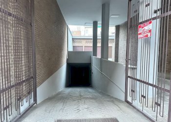 4ece50cd-4804-4107-bb67-545e671230f0.jpg - Box Via Pesaro 45, Torino (neighborhood Aurora) - photo 3