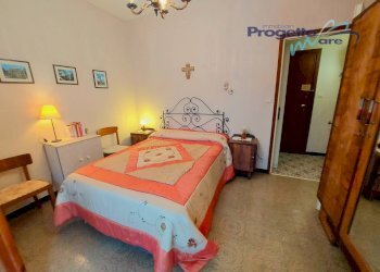camera da letto - Bilocale viale Della Repubblica
 
00, Pietra Ligure - foto 25