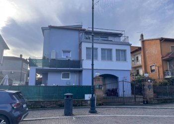 Facciata - Quadrilocale via Carlo Alberto Dalla Chiesa, 18, Monterosi - foto 38