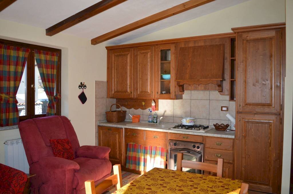 Cucina - Trilocale via Tetti, 16, Roburent - foto 2