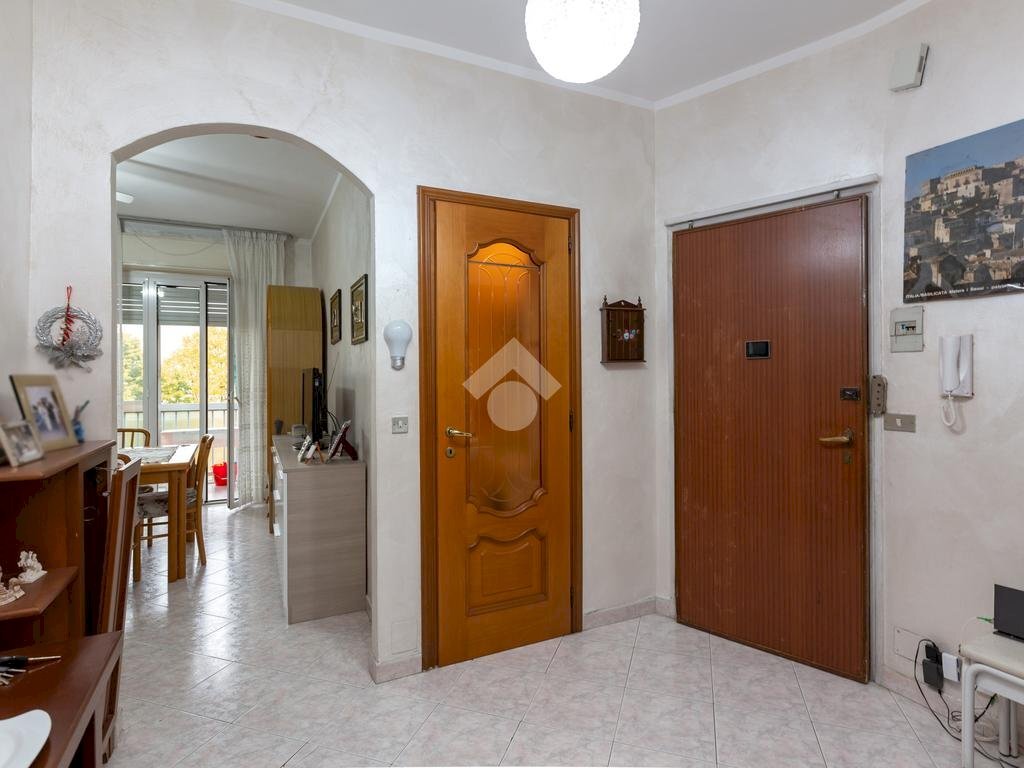 Three-room apartment Via De Nicola, Beinasco - photo 3