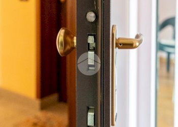 Four-room apartment Via Paolo Regis, Chivasso - photo 6