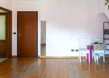 Four-room apartment Via Paolo Regis, Chivasso - photo 11