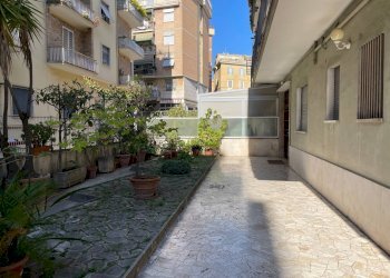Foto 5 - Four-room apartment Via Tommaso da Celano
 
76, Roma - photo 5