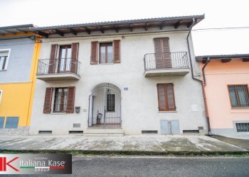 Foto 2 - Casa semi indipendente via vittorio veneto
 
94b, Caluso - foto 2