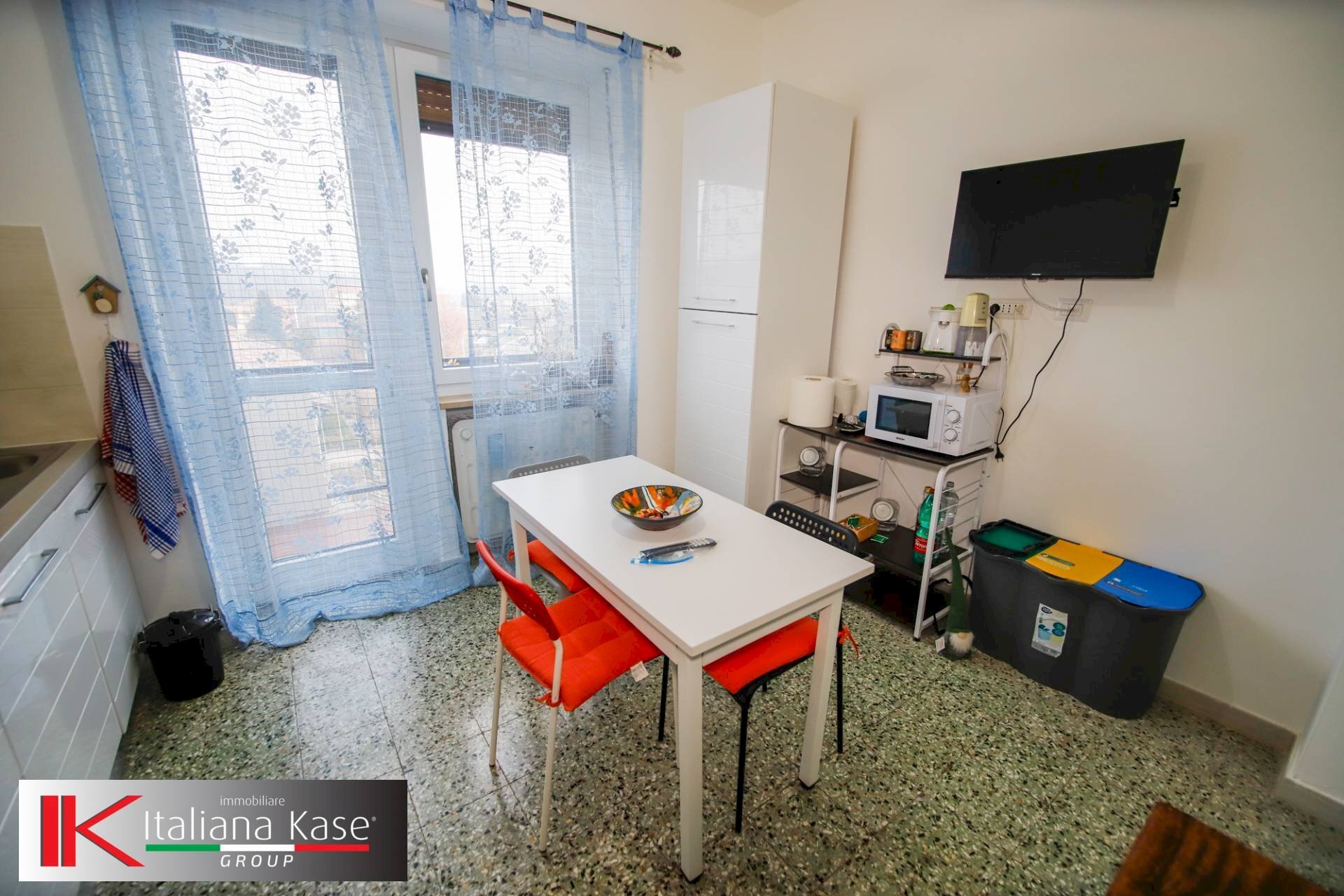 Foto 3 - Quadrilocale Viale Europa
 
27, Caluso - foto 3