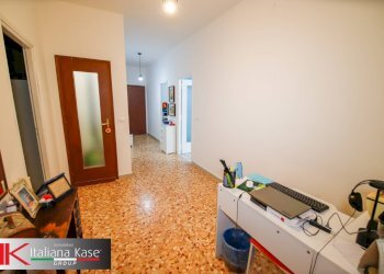 Foto 22 - Quadrilocale Viale Europa
 
27, Caluso - foto 22