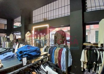 Foto 4 - Negozio VIA GIUSEPPE VERDI
 
20, Saronno - foto 4