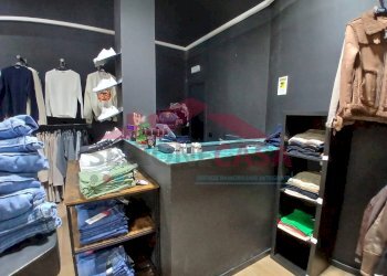 Foto 8 - Negozio VIA GIUSEPPE VERDI
 
20, Saronno - foto 8