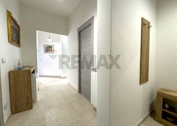 Hall / corridoio - Quadrilocale Via Rapallo
 
7, Gaeta - foto 15