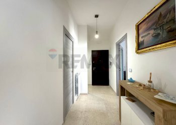 Hall / corridoio - Quadrilocale Via Rapallo
 
7, Gaeta - foto 23