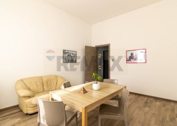 Sala da pranzo - Appartamento Via Conte Di Torino
 
37, Catania - foto 23