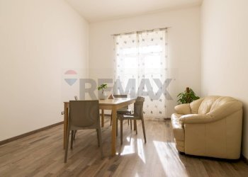 Sala da pranzo - Appartamento Via Conte Di Torino
 
37, Catania - foto 24