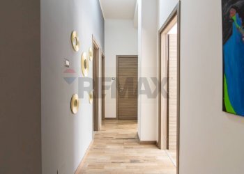 Hall / corridoio - Appartamento Via Conte Di Torino
 
37, Catania - foto 63