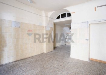 Stanza vuota - Casa indipendente Via Roma
 
162/164, Misterbianco - foto 4