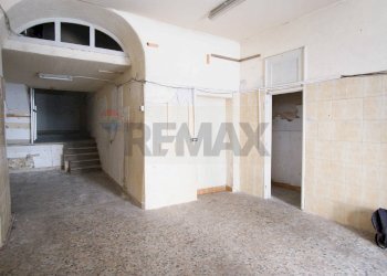 Hall / corridoio - Casa indipendente Via Roma
 
162/164, Misterbianco - foto 5