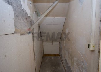 Hall / corridoio - Casa indipendente Via Roma
 
162/164, Misterbianco - foto 7