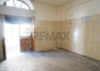 Stanza vuota - Casa indipendente Via Roma
 
162/164, Misterbianco - foto 8