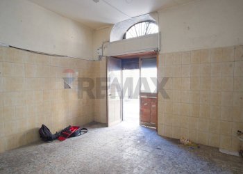 Stanza vuota - Casa indipendente Via Roma
 
162/164, Misterbianco - foto 9