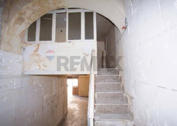 Scale - Casa indipendente Via Roma
 
162/164, Misterbianco - foto 13