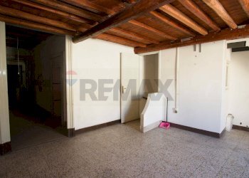 Stanza vuota - Casa indipendente Via Roma
 
162/164, Misterbianco - foto 18