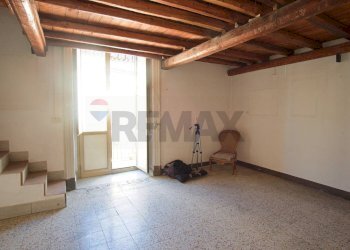 Stanza vuota - Casa indipendente Via Roma
 
162/164, Misterbianco - foto 21