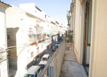 Balcone - Casa indipendente Via Roma
 
162/164, Misterbianco - foto 35