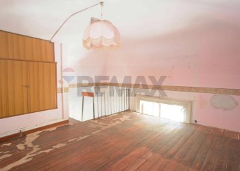 Stanza vuota - Casa indipendente Via Roma
 
162/164, Misterbianco - foto 37