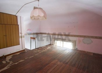 Stanza vuota - Casa indipendente Via Roma
 
162/164, Misterbianco - foto 38