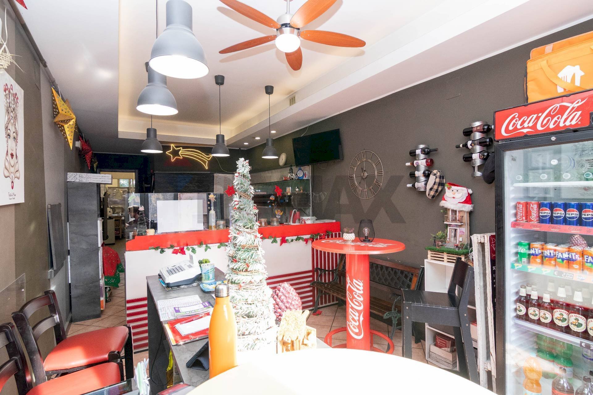 Sala da pranzo - Commercial Activity Via Pietro Novelli
 
143, Catania - photo 2