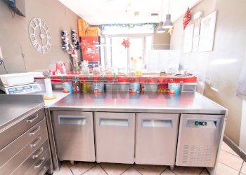 Cucina - Commercial Activity Via Pietro Novelli
 
143, Catania - photo 33