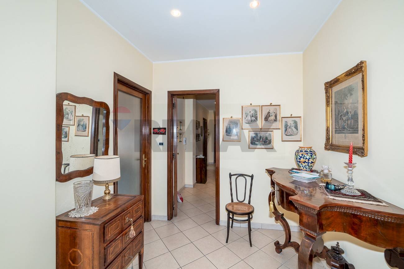 Hall / corridoio - Apartment Via John Fitzgerald Kennedy
 
38, Acireale - photo 3