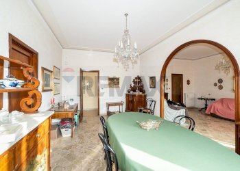 Sala da pranzo - Appartamento Via John Fitzgerald Kennedy
 
38, Acireale - foto 31