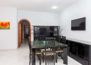 Sala da pranzo - Quadrilocale Via Provinciale per Riposto
 
186, Acireale - foto 16