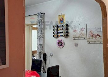 Sala da pranzo - Appartamento Via Santa Maria Di Nuovaluce
 
53, Catania - foto 5