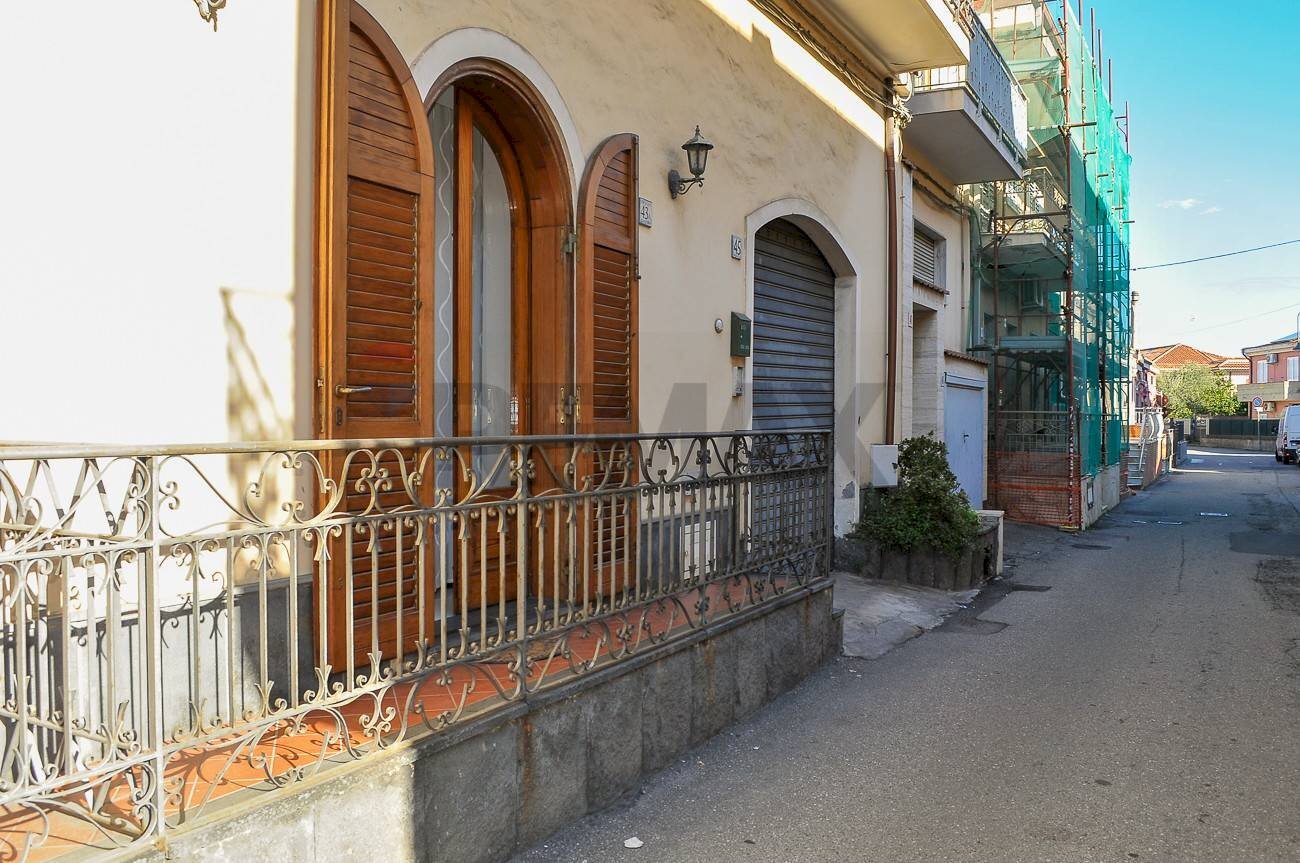 Casa all\'aperto - Four-room apartment via riesi
 
43, Acireale - photo 1