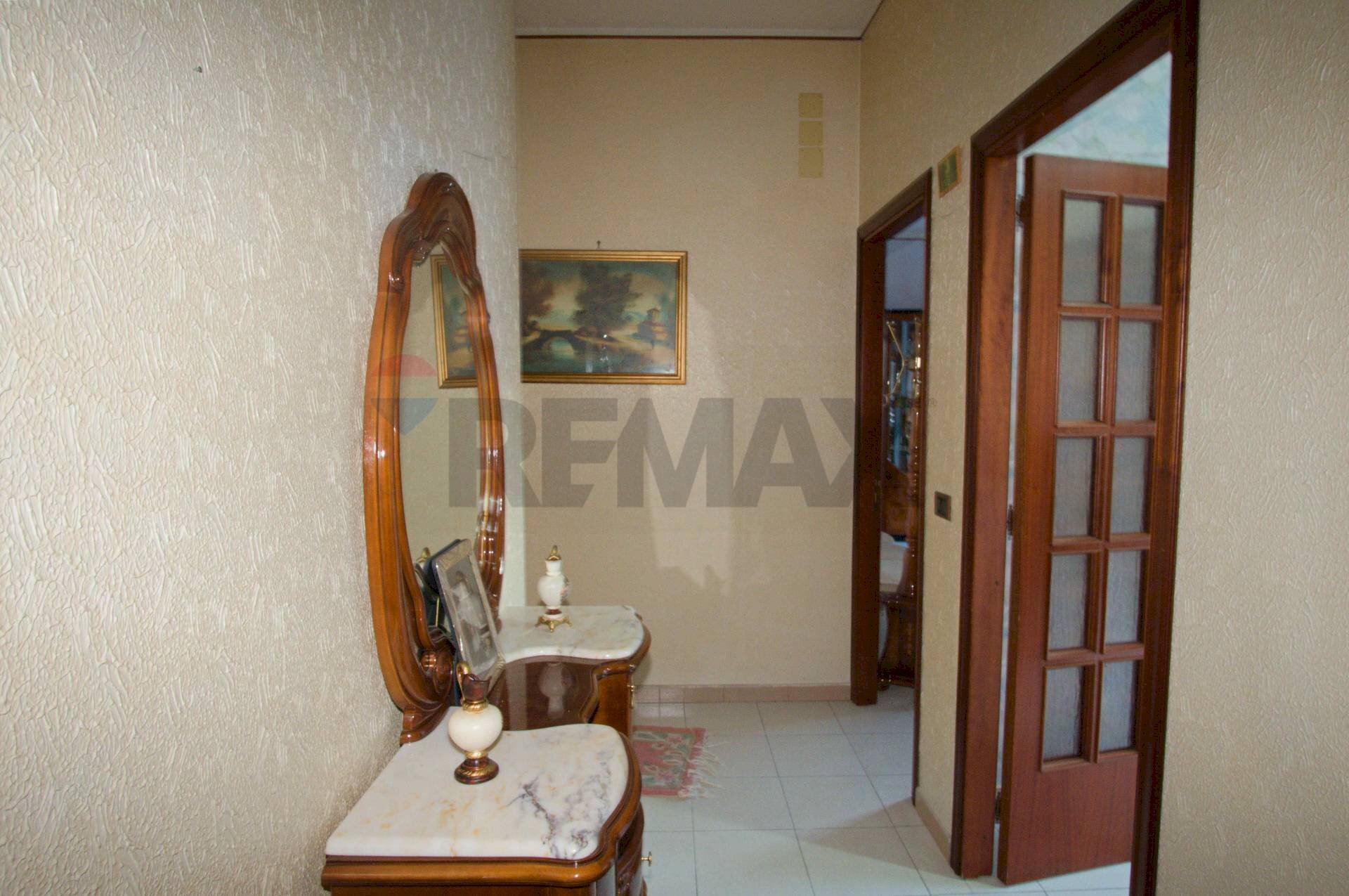 Hall / corridoio - Appartamento Via Pietro Platania
 
195, Catania - foto 2