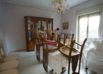 Sala da pranzo - Appartamento Via Pietro Platania
 
195, Catania - foto 1