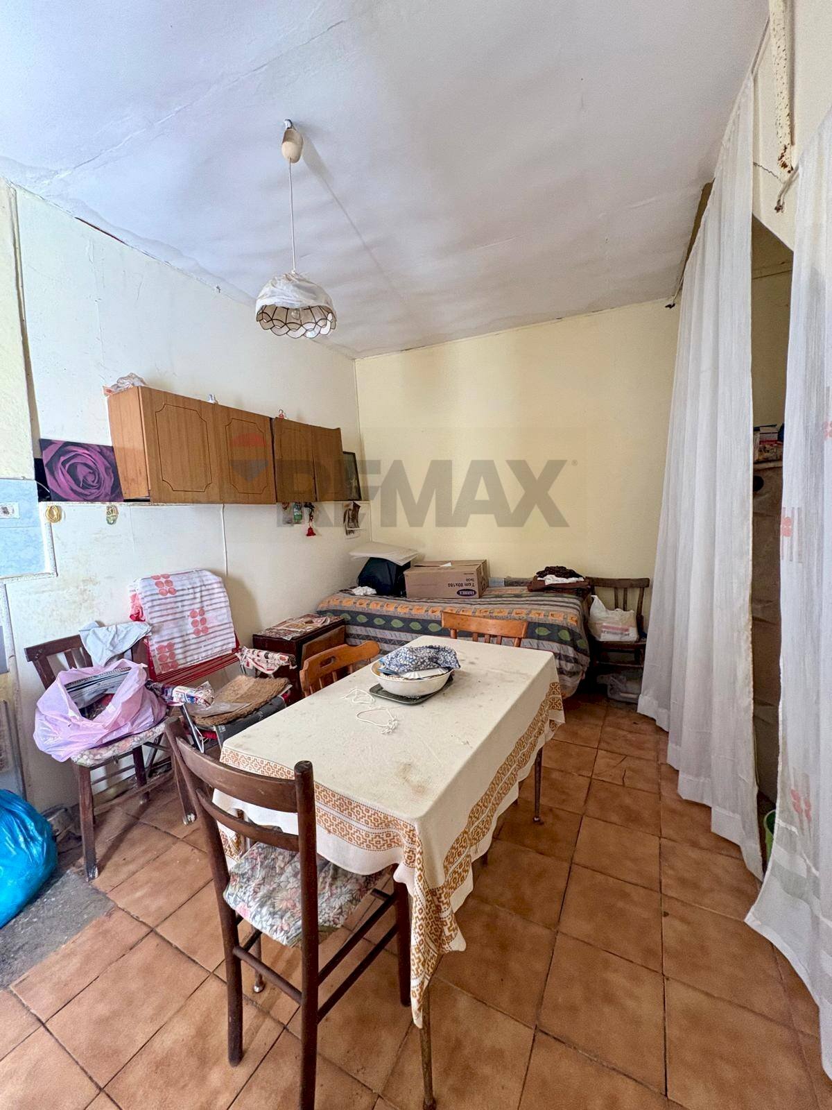 Sala da pranzo - Quadrilocale Via Arcoleo
 
22, Caltagirone - foto 3