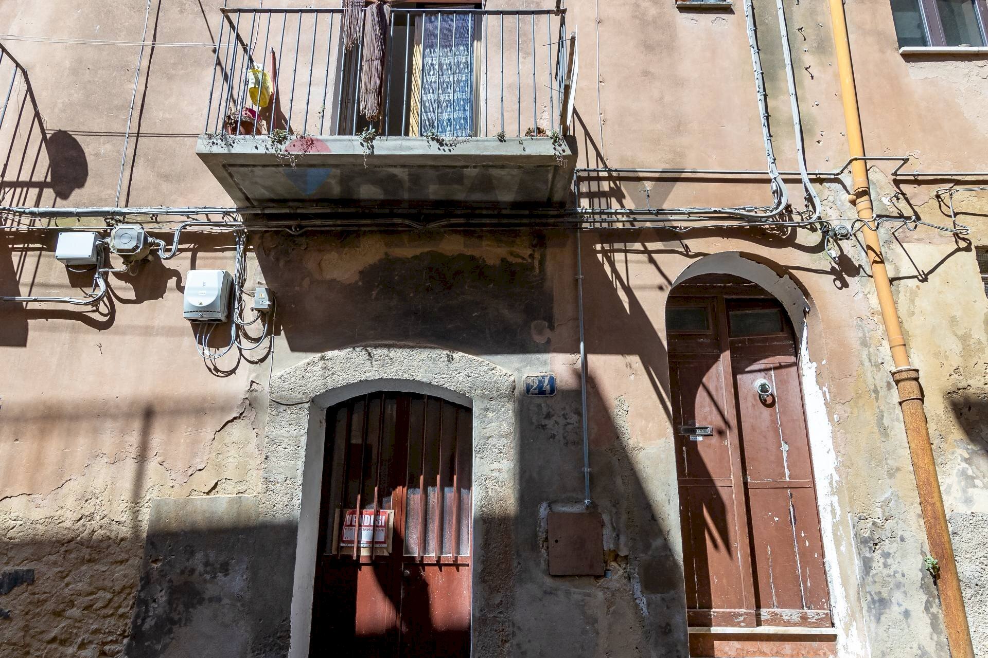 Edificio all\'aperto - Quadrilocale Via Arcoleo
 
22, Caltagirone - foto 2