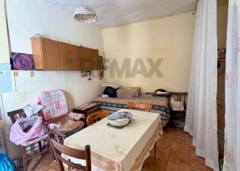 Sala da pranzo - Quadrilocale Via Arcoleo
 
22, Caltagirone - foto 3